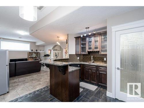 17512 110 Street, Edmonton, AB - Indoor Photo Showing Kitchen