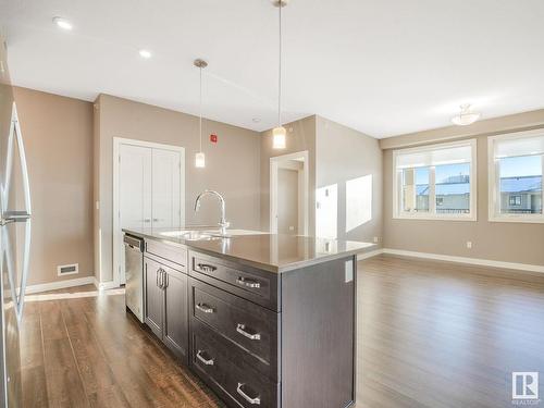 402 1027 173 Street, Edmonton, AB - Indoor Photo Showing Kitchen