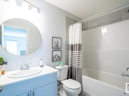 3117 Dixon Landing, Edmonton, AB - Indoor Photo Showing Bathroom