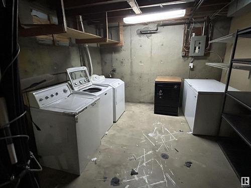 120 Brantford Street, Spruce Grove, AB - Indoor Photo Showing Laundry Room