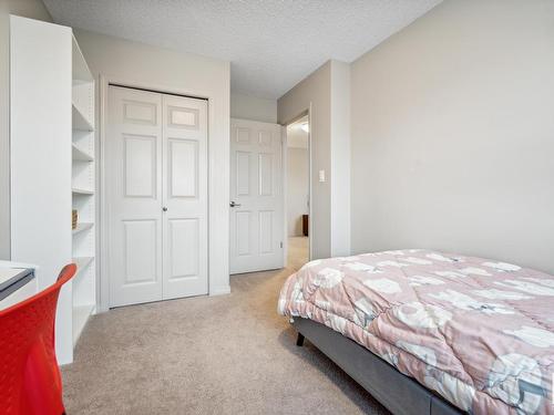 3420 Abbott Way, Edmonton, AB - Indoor Photo Showing Bedroom