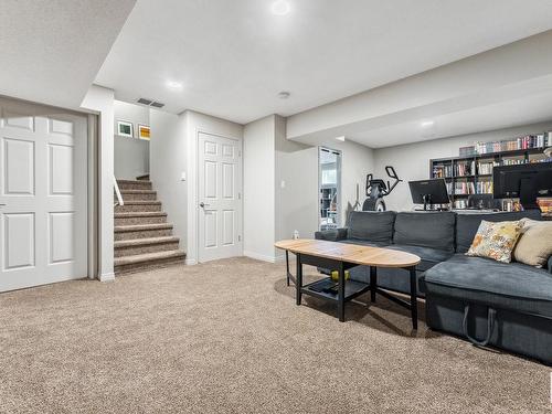 3420 Abbott Way, Edmonton, AB - Indoor