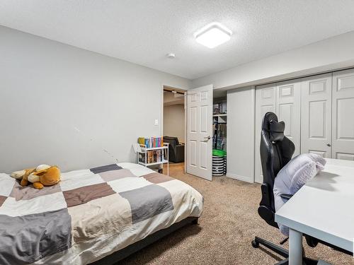 3420 Abbott Way, Edmonton, AB - Indoor Photo Showing Bedroom