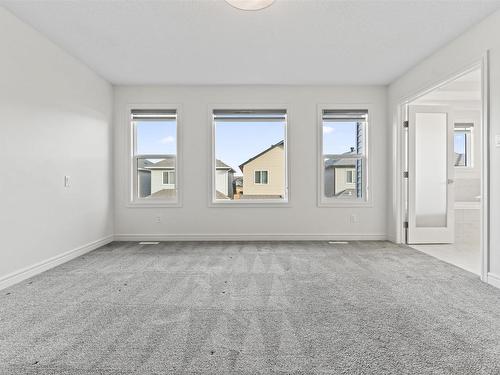 1635 16 St, Edmonton, AB - Indoor Photo Showing Other Room