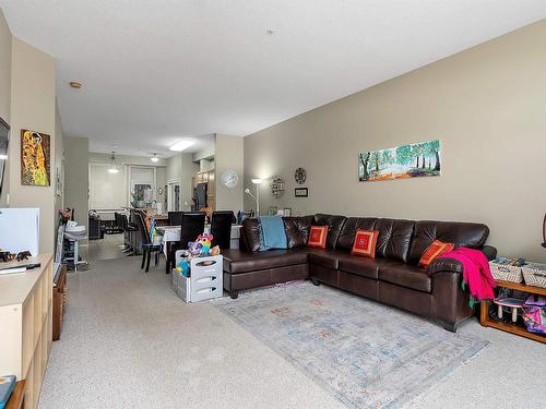 407 8619 111 Street, Edmonton, AB - Indoor Photo Showing Living Room