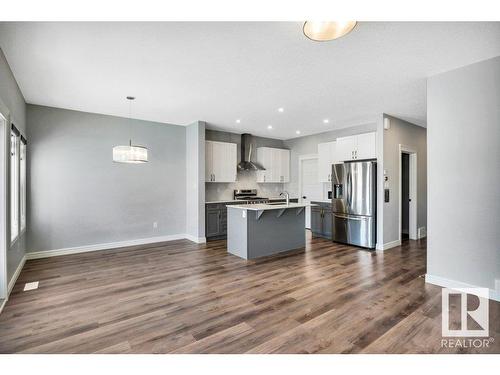 4787 Kinney Road, Edmonton, AB - Indoor Photo Showing Kitchen With Upgraded Kitchen