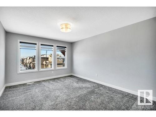 4787 Kinney Road, Edmonton, AB - Indoor Photo Showing Other Room