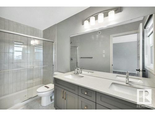 4787 Kinney Road, Edmonton, AB - Indoor Photo Showing Bathroom