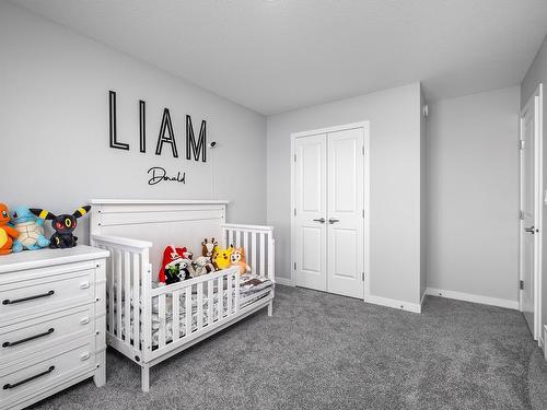 100 Kingsbury Circle, Spruce Grove, AB - Indoor Photo Showing Bedroom