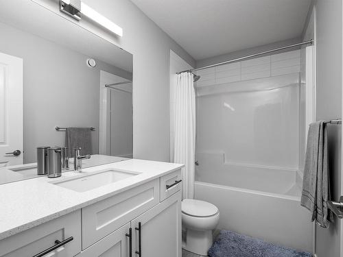 100 Kingsbury Circle, Spruce Grove, AB - Indoor Photo Showing Bathroom