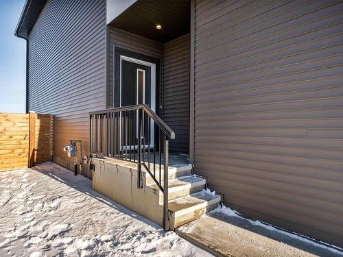 100 Kingsbury Circle, Spruce Grove, AB - Outdoor With Exterior