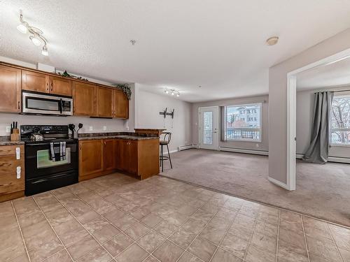 5116 7335 South Terwillegar Drive, Edmonton, AB - Indoor Photo Showing Kitchen