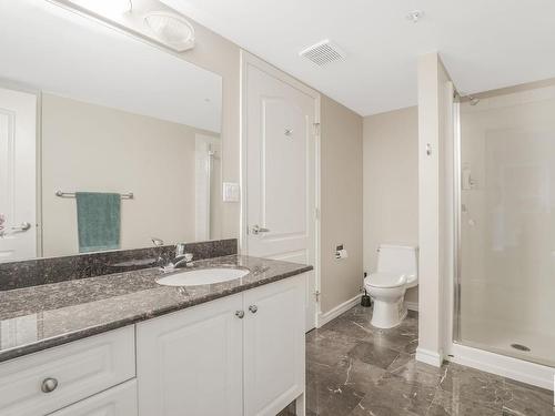 1003 10649 Saskatchewan Drive, Edmonton, AB - Indoor Photo Showing Bathroom