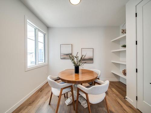 18 Newbury Circle, Sherwood Park, AB - Indoor Photo Showing Dining Room