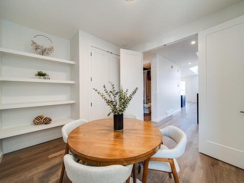 18 Newbury Circle, Sherwood Park, AB - Indoor Photo Showing Dining Room