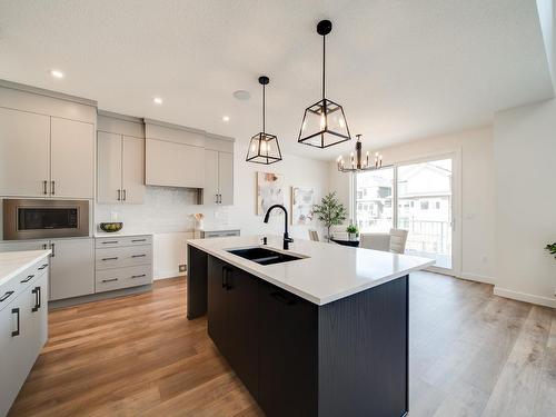 18 Newbury Circle, Sherwood Park, AB - Indoor Photo Showing Kitchen With Double Sink With Upgraded Kitchen