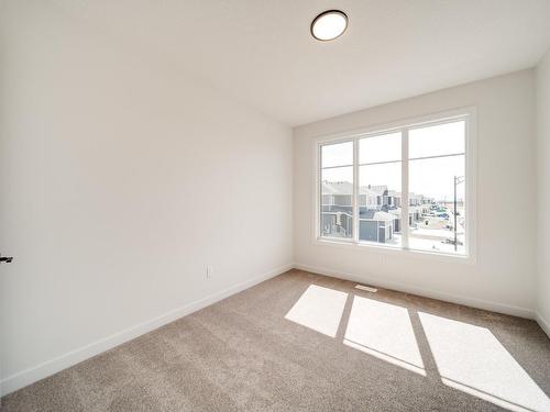 18 Newbury Circle, Sherwood Park, AB - Indoor Photo Showing Other Room