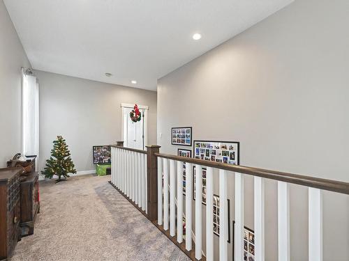 5715 Allbright Court, Edmonton, AB - Indoor Photo Showing Other Room