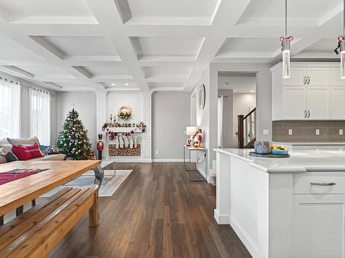 5715 Allbright Court, Edmonton, AB - Indoor Photo Showing Kitchen