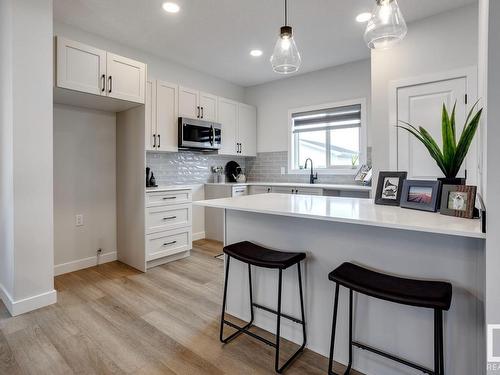 97 Brickyard Drive, Stony Plain, AB - Indoor Photo Showing Kitchen With Upgraded Kitchen