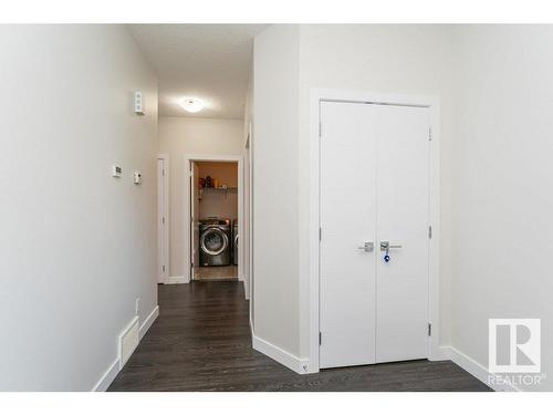 9162 Cooper Crescent, Edmonton, AB - Indoor Photo Showing Other Room