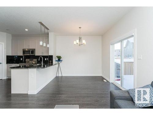 9162 Cooper Crescent, Edmonton, AB - Indoor Photo Showing Kitchen