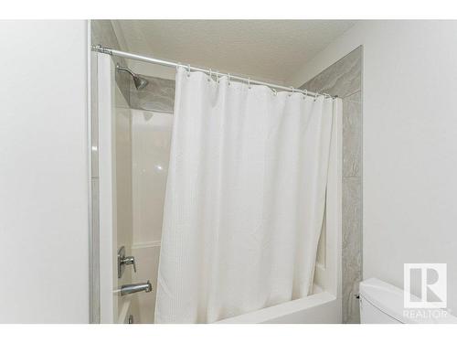 9162 Cooper Crescent, Edmonton, AB - Indoor Photo Showing Bathroom