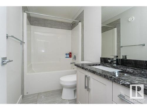 9162 Cooper Crescent, Edmonton, AB - Indoor Photo Showing Bathroom