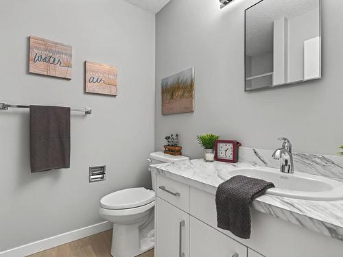 6247 187 Street, Edmonton, AB - Indoor Photo Showing Bathroom