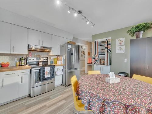 5009 47 Ave, Thorsby, AB - Indoor Photo Showing Kitchen