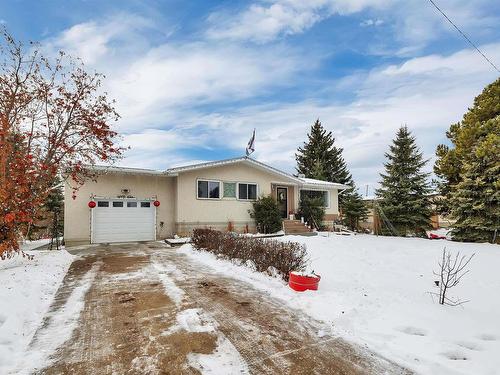 5009 47 Ave, Thorsby, AB - Outdoor