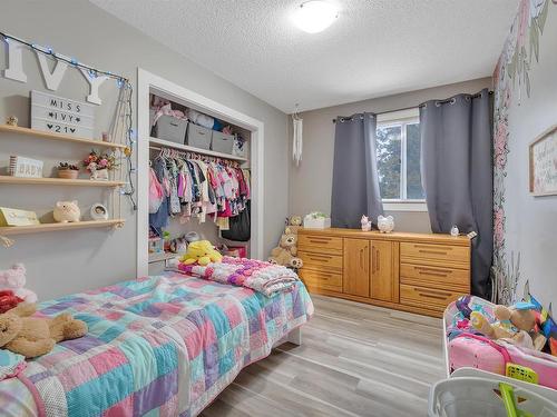 5009 47 Ave, Thorsby, AB - Indoor Photo Showing Bedroom