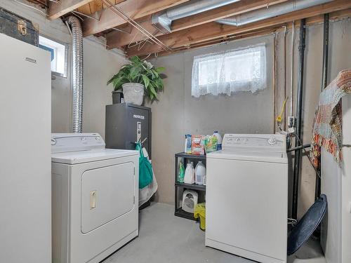 5009 47 Ave, Thorsby, AB - Indoor Photo Showing Laundry Room