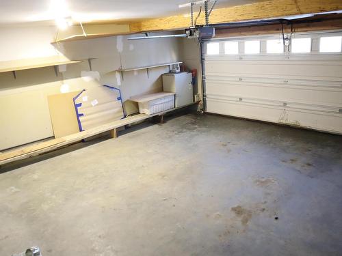 16002 67A Street Nw, Edmonton, AB - Indoor Photo Showing Garage