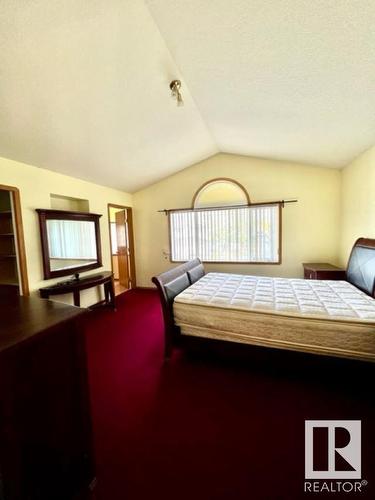 16002 67A Street, Edmonton, AB - Indoor Photo Showing Bedroom