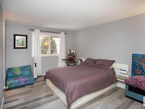 7917 178 Street, Edmonton, AB - Indoor Photo Showing Bedroom