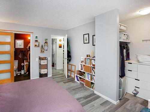 7917 178 Street, Edmonton, AB - Indoor Photo Showing Bedroom