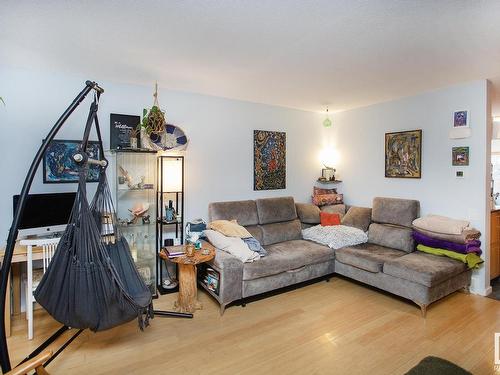 7917 178 Street, Edmonton, AB - Indoor Photo Showing Living Room