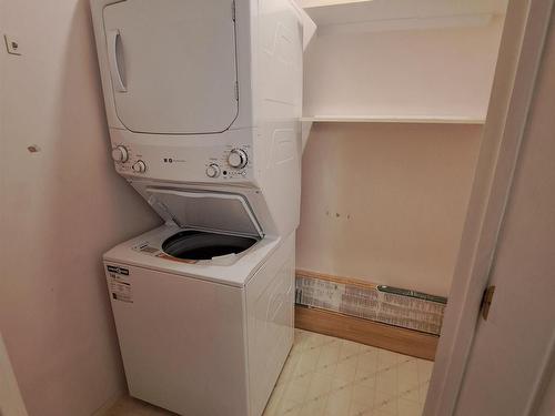 103 10810 86 Avenue, Edmonton, AB - Indoor Photo Showing Laundry Room