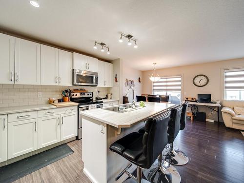 616 42 Avenue Nw, Edmonton, AB - Indoor Photo Showing Kitchen With Stainless Steel Kitchen