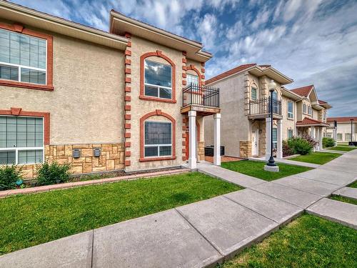 32 13825 155 Avenue, Edmonton, AB - Outdoor With Facade