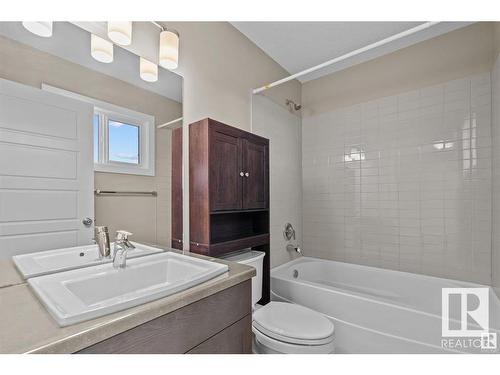 71 Elm Street, Fort Saskatchewan, AB - Indoor Photo Showing Bathroom