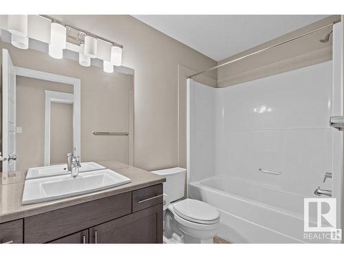 71 Elm Street, Fort Saskatchewan, AB - Indoor Photo Showing Bathroom