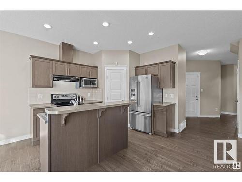 71 Elm Street, Fort Saskatchewan, AB - Indoor Photo Showing Kitchen