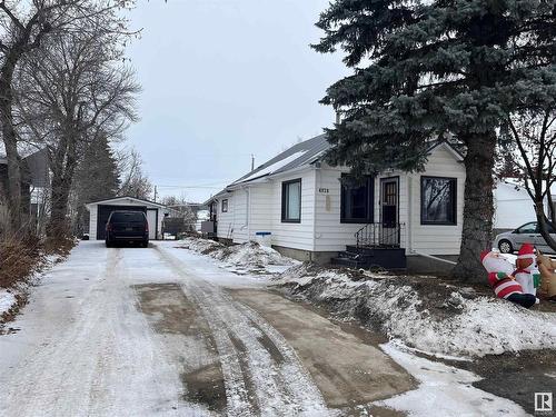 4928 55 Avenue, Viking, AB - Outdoor