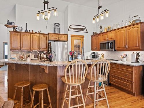 1 53526 Rge Road 273, Rural Parkland County, AB - Indoor Photo Showing Kitchen With Upgraded Kitchen