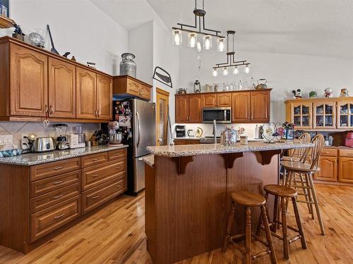 1 53526 Rge Road 273, Rural Parkland County, AB - Indoor Photo Showing Kitchen