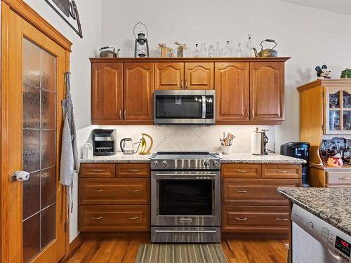 1 53526 Rge Road 273, Rural Parkland County, AB - Indoor Photo Showing Kitchen