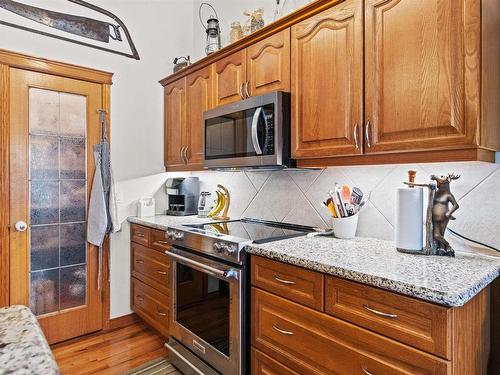 1 53526 Rge Road 273, Rural Parkland County, AB - Indoor Photo Showing Kitchen