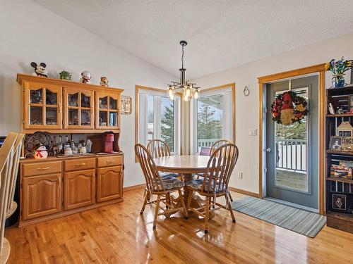 1 53526 Rge Road 273, Rural Parkland County, AB - Indoor Photo Showing Dining Room